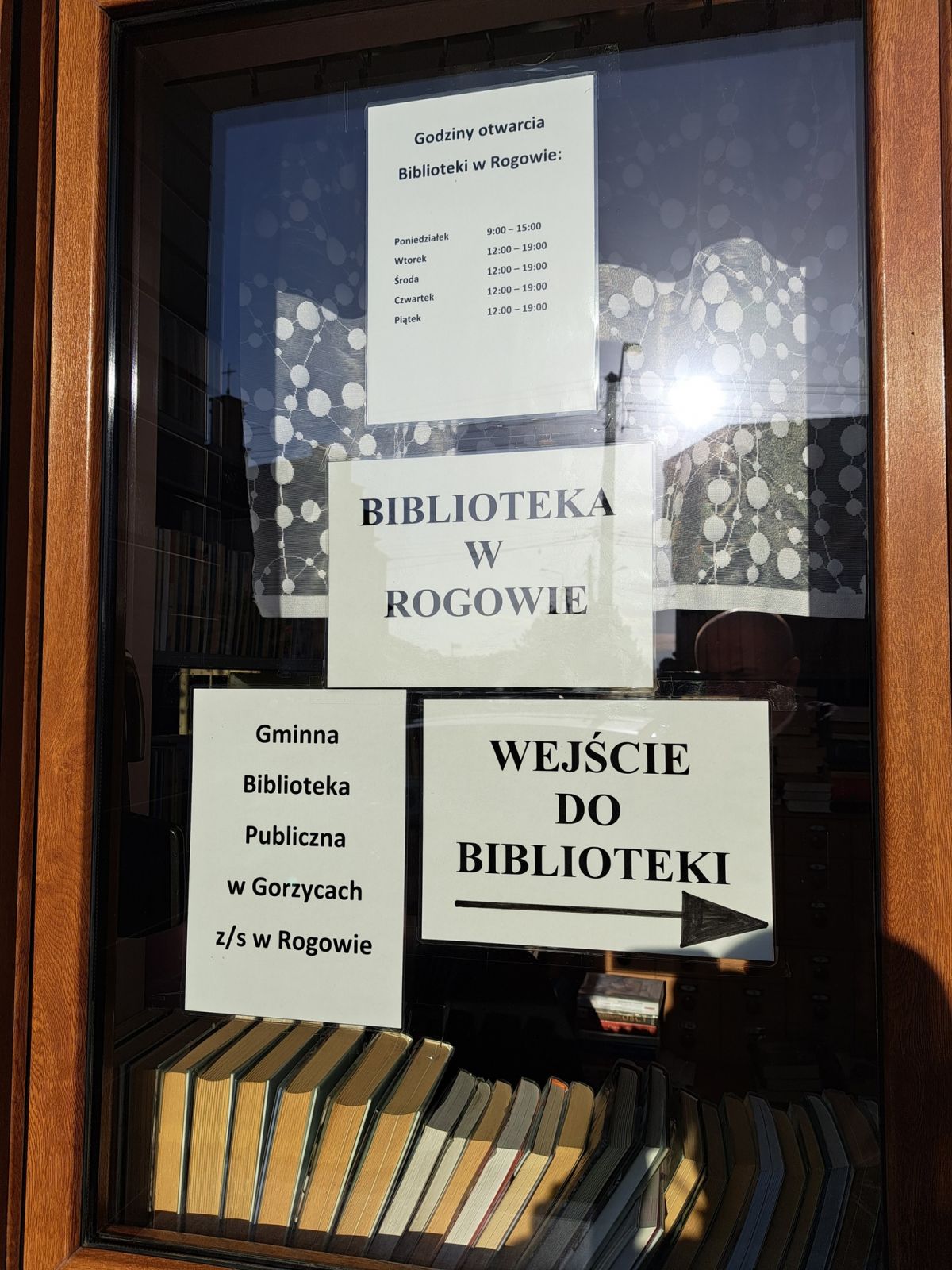 godziny otwarcia biblioteki