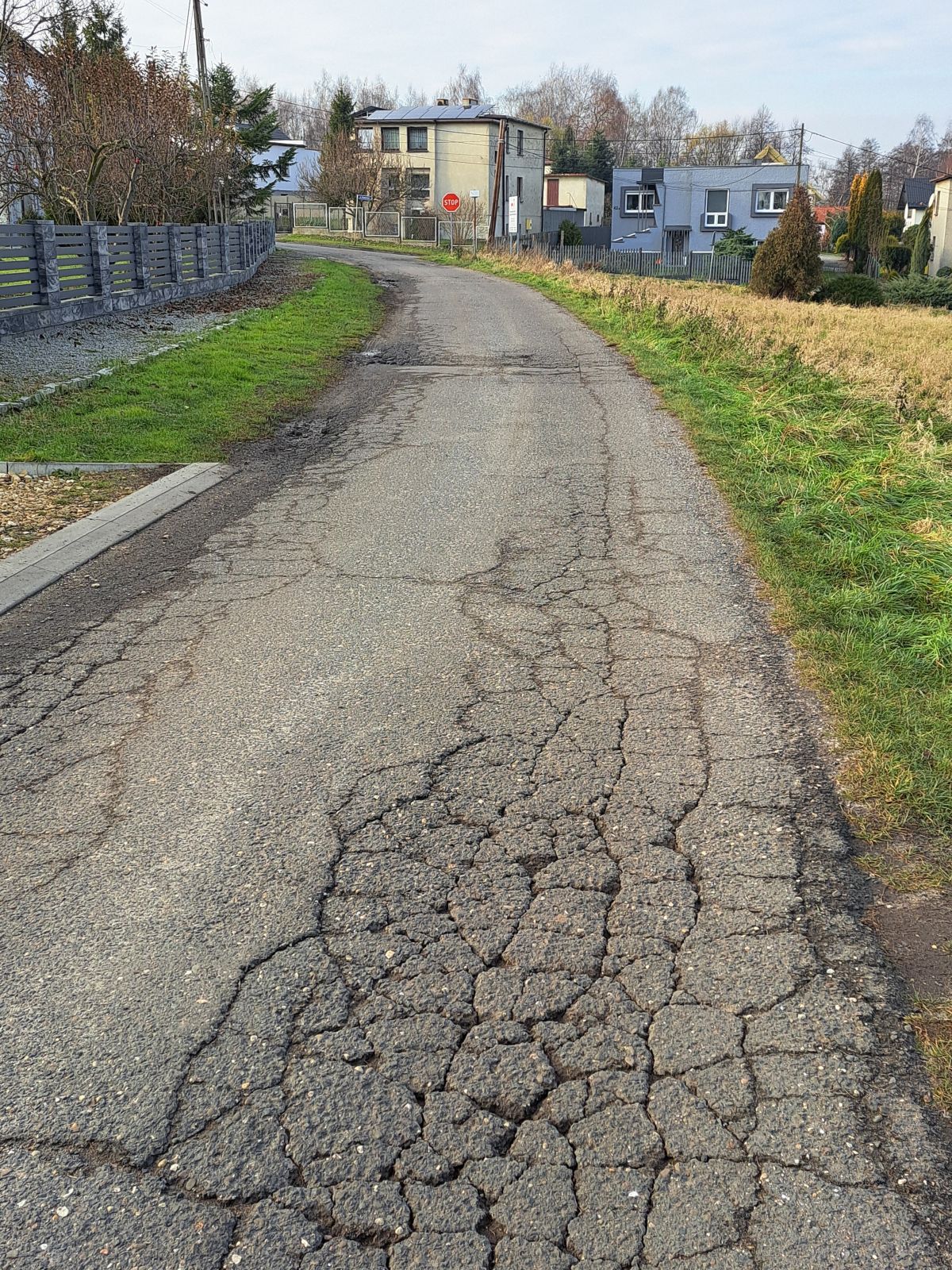 droga przeznaczona do remontu w Gorzyczkach